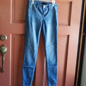 Celebrity pink skinny jeans